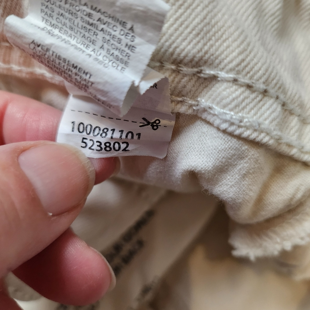 Dynamite Beige/Tan Women's Jean Shorts Sz 32 - Picture 6 of 10